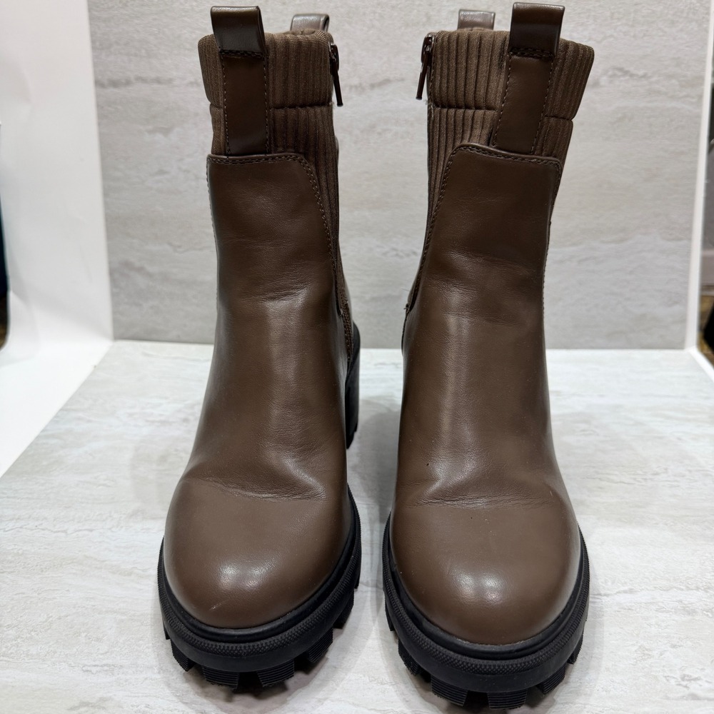 A New Day Ankle Boots Chelsea Ribbed Knit Faux Leather 6 Brown Lug Sole Chunky